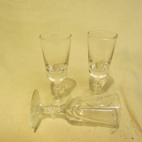 VTG SET OF 3 SMALL CORDIAL STEMWARE GLASSES W/FANCY STEM - Picture 5 of 5
